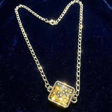 Gold Square Glitter Star Necklace